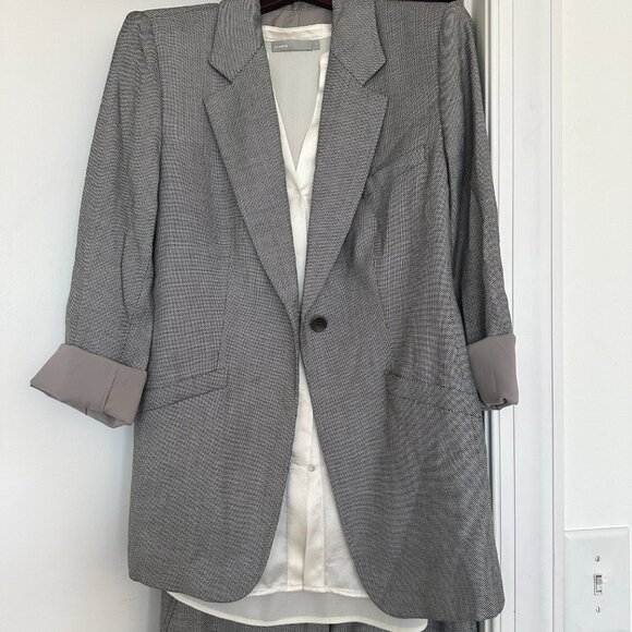 Armani Collezioni Suit - Picture 2 of 7